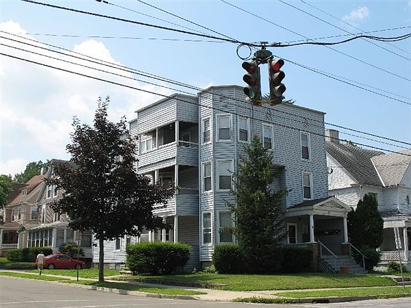 1st image of 71 Leroy St APT 3L