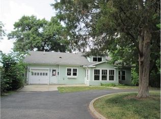 128 E Grand Ave, Fox Lake, IL
