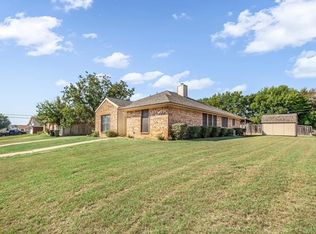 5008 Creekridge Dr, Arlington, TX 76018
