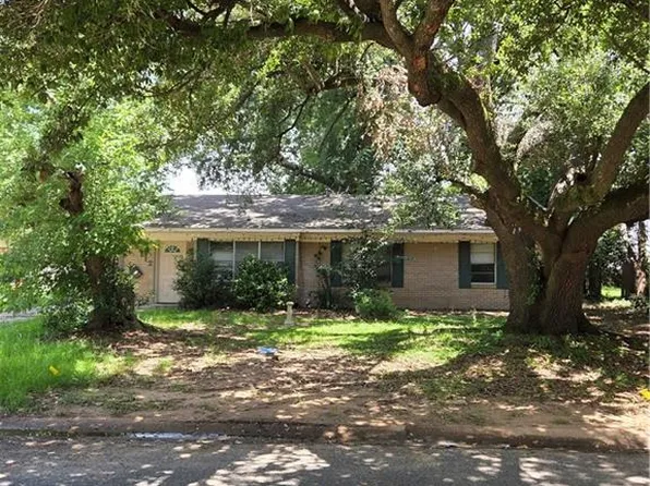 112 Royal St, Natchitoches, LA 71457