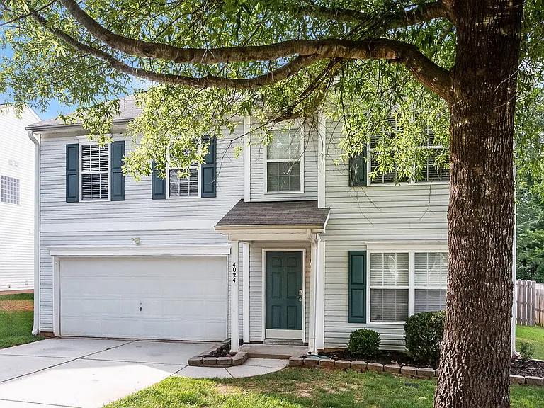4024 Larkhaven Village Dr — Photo 4