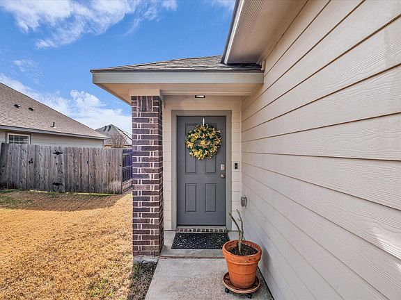 4th image of 4141 Riata Ranch Rd