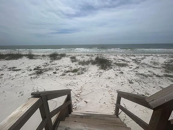 5th image of 492 Gulf Shore Dr