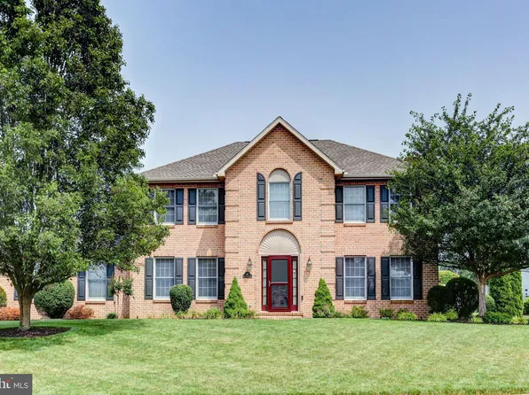40 Bourbon Red Dr, Mechanicsburg, PA 17050