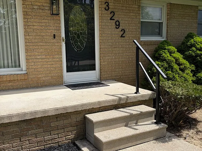 3292 Frederick St — Photo 3
