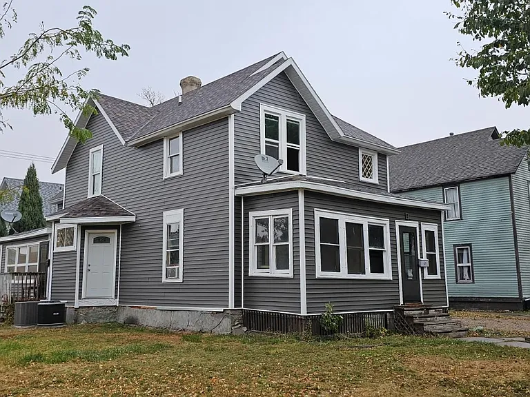 101 7th Ave SE — Photo 17