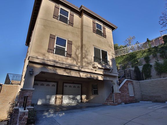 2nd image of 330 S Garfield Ave #D