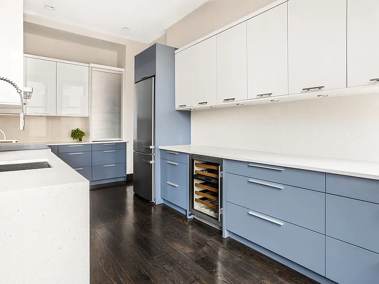 254 Park Ave S #11D — Photo 9