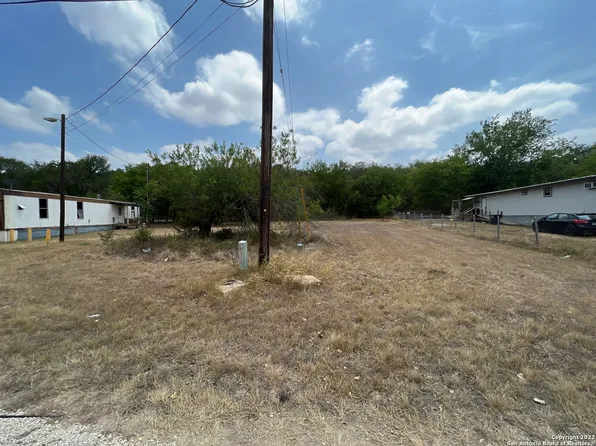 115 Chapparal Dr LOT 4, Bandera, TX 78003