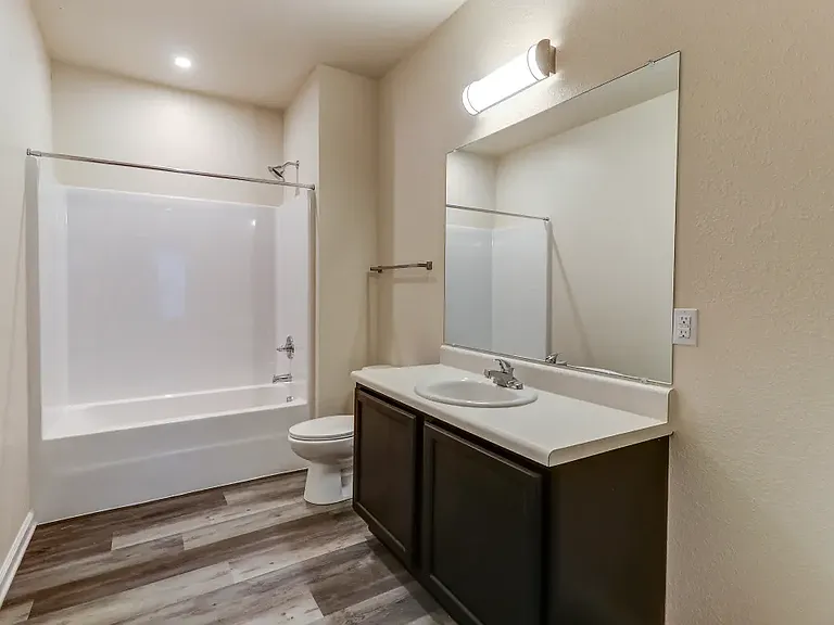 West Way I Apartments — Photo 26