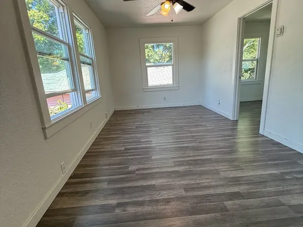 743 1/2 Chestnut St, Yuba City, CA 95991
