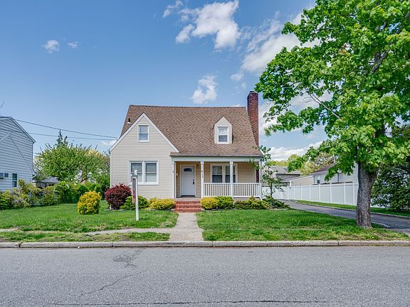 5th image of 413 Chambers Ave