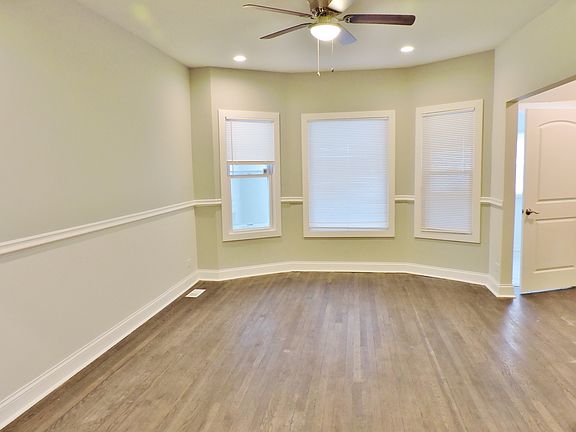3rd image of 833 N Lawler Ave