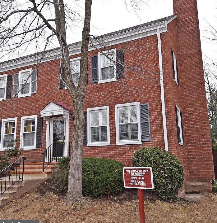 1st image of 2922 S Dinwiddie St