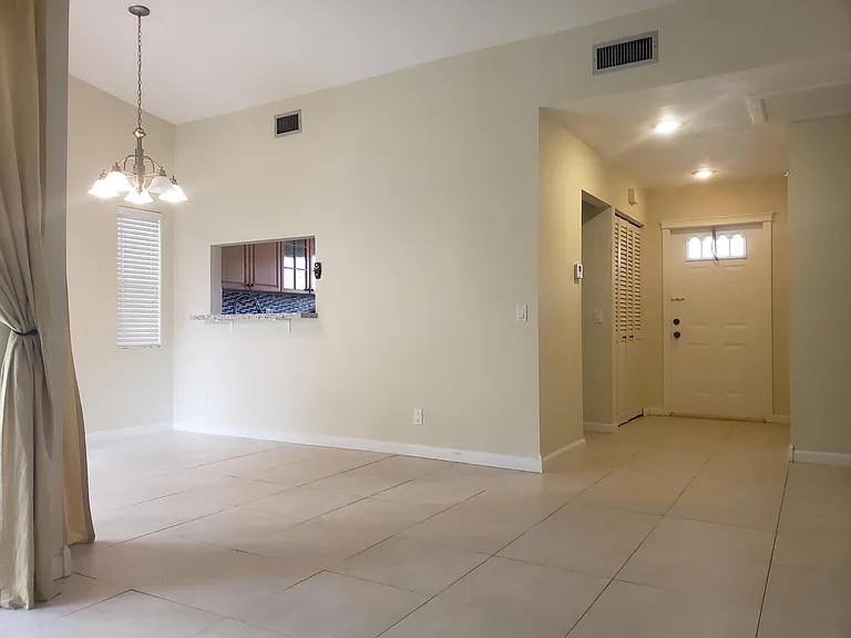 1494 Springside Dr #1 — Photo 3