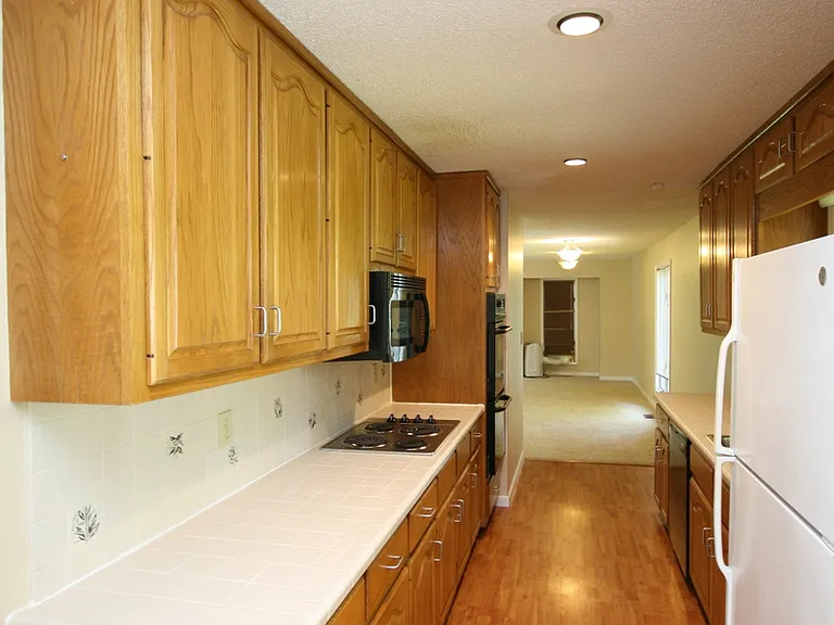 111 Heatherwood Dr — Photo 6