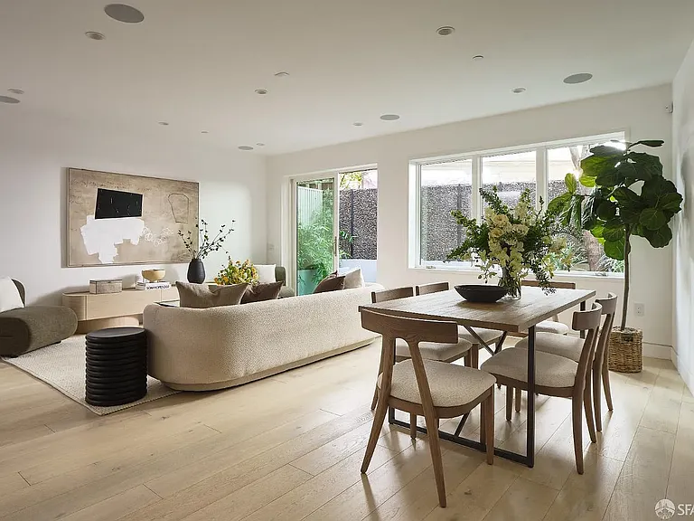 270 Mallorca Way — Photo 2