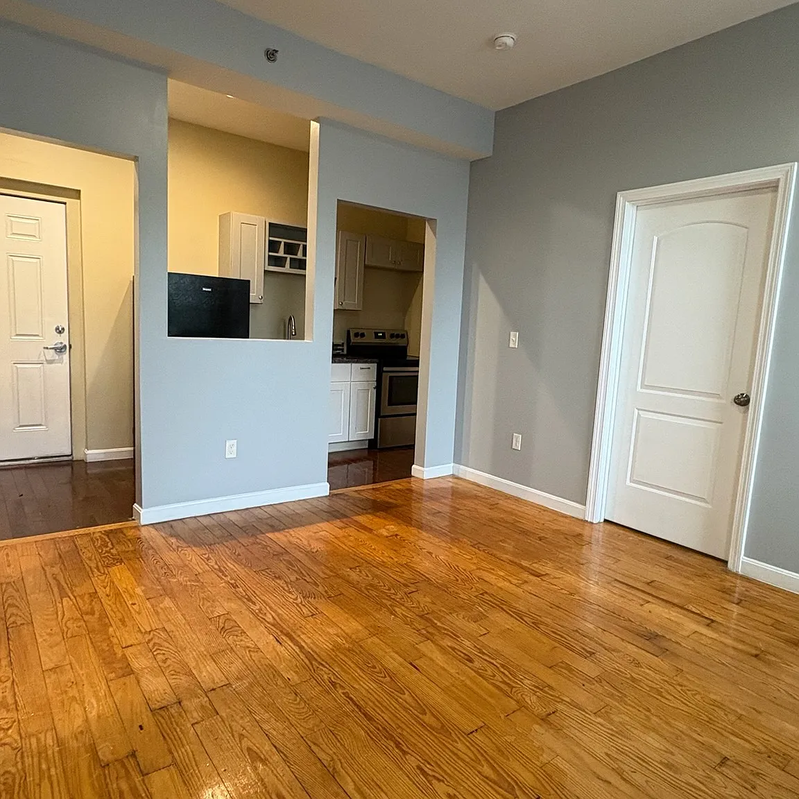 1 bed, $1,400 — Photo 1