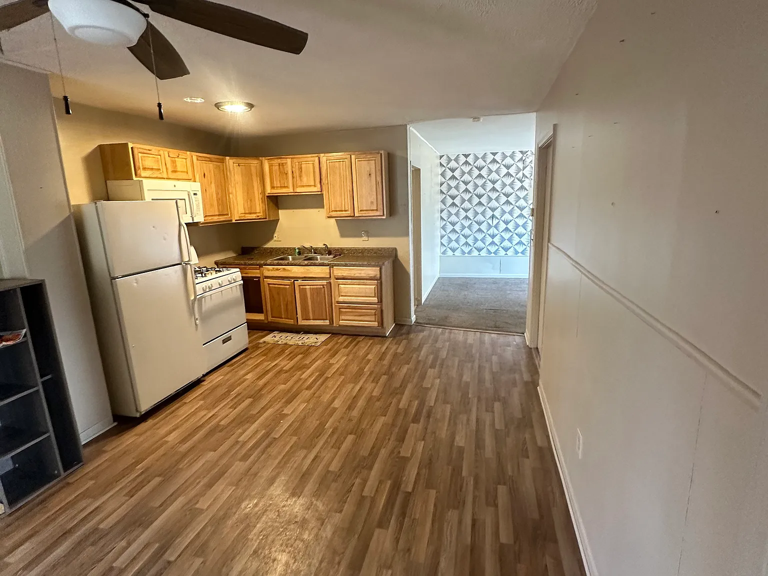 2 bed, 1200 sqft, $1,200 — Photo 2