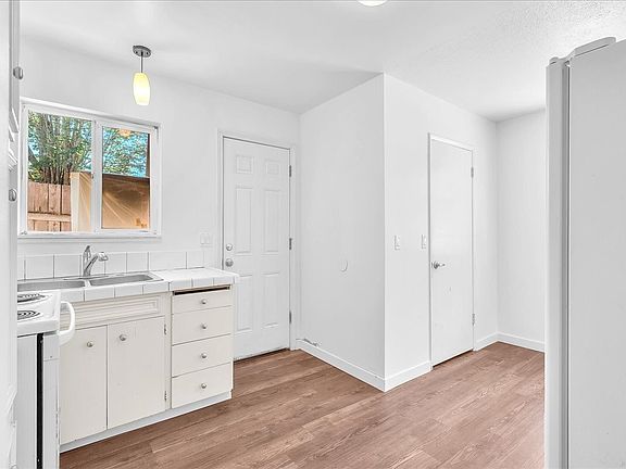 2nd image of 12975 SW Allen Blvd APT 1