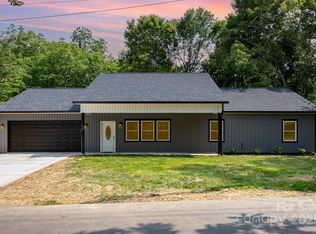 627 W Main Ext, Lincolnton, NC 28092