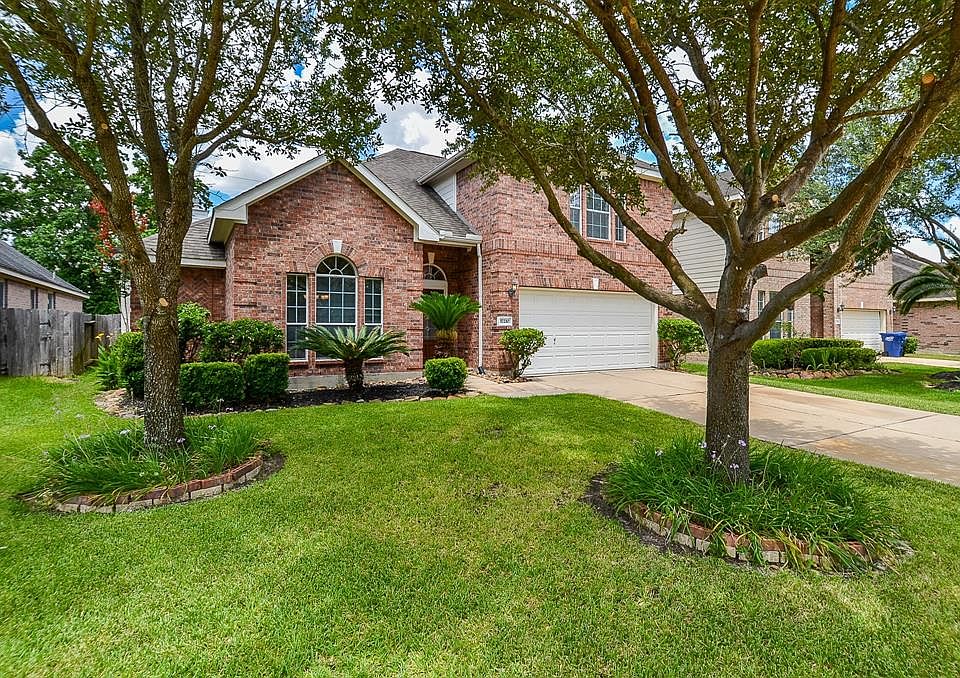 1st image of 17210 Sheffield Bend Dr