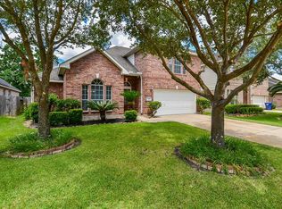 17210 Sheffield Bend Dr, Houston, TX 77095