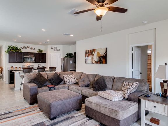 3rd image of 30987 West Monterey Ave.