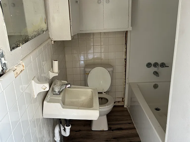 707 Lewis St — Photo 6