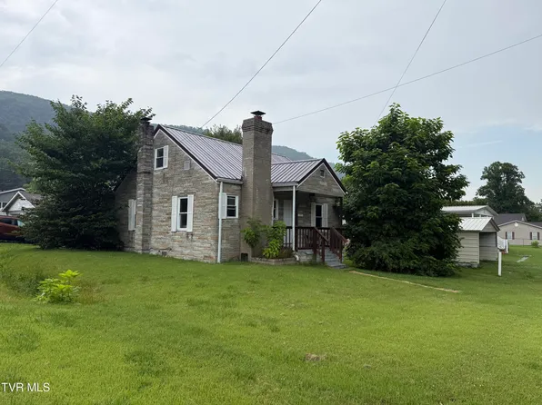 2001 3rd Ave E, Big Stone Gap, VA 24219