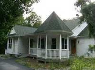 54 E Margin Rd, Ridge, NY 11961