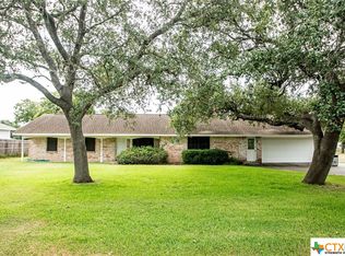501 W Larkspur St, Victoria, TX 77904