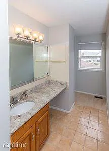 1521 Fordham Ct — Photo 9