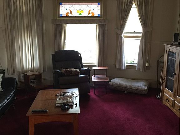 2nd image of 701 E Wright Ave