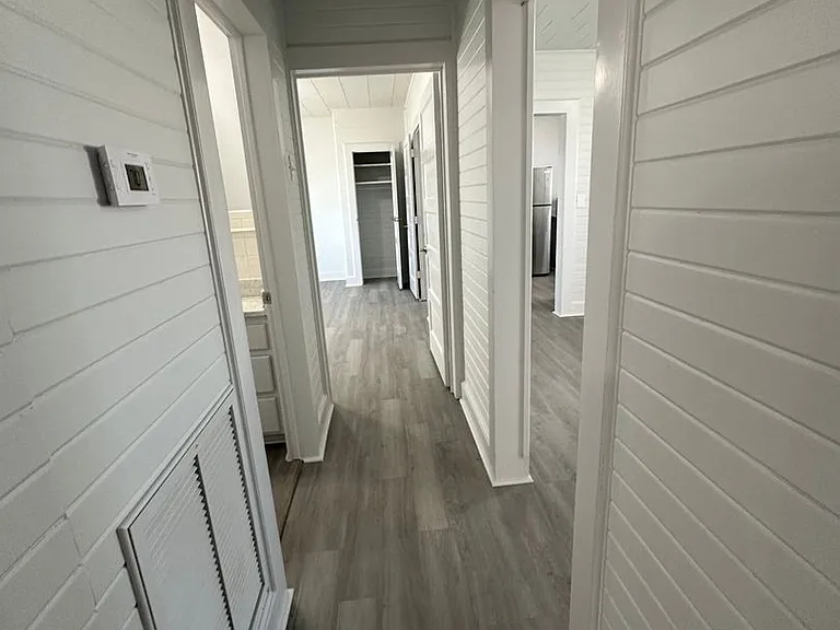 160 Church St — Photo 5
