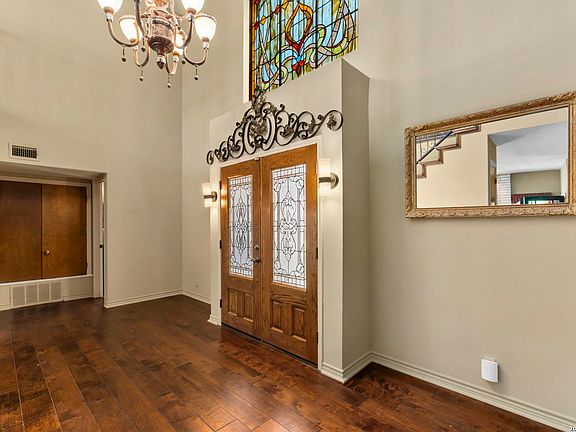 5th image of 4015 FAWNRIDGE DR