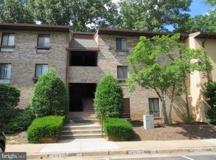 2235 Castle Rock Sq APT 2B, Reston, VA 20191