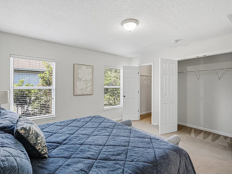 1049 N Black Cherry Dr — Photo 22