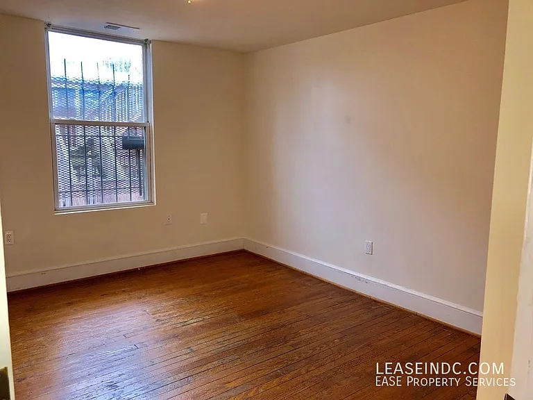 1708 3rd St NW #1 — Photo 7
