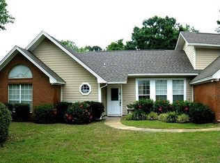 518 Candlewick Dr, Panama City, FL 32405