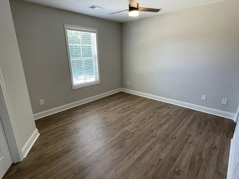 108 Blue St #K — Photo 8