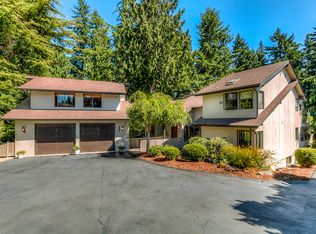 325 SW 203rd St, Normandy Park, WA 98166