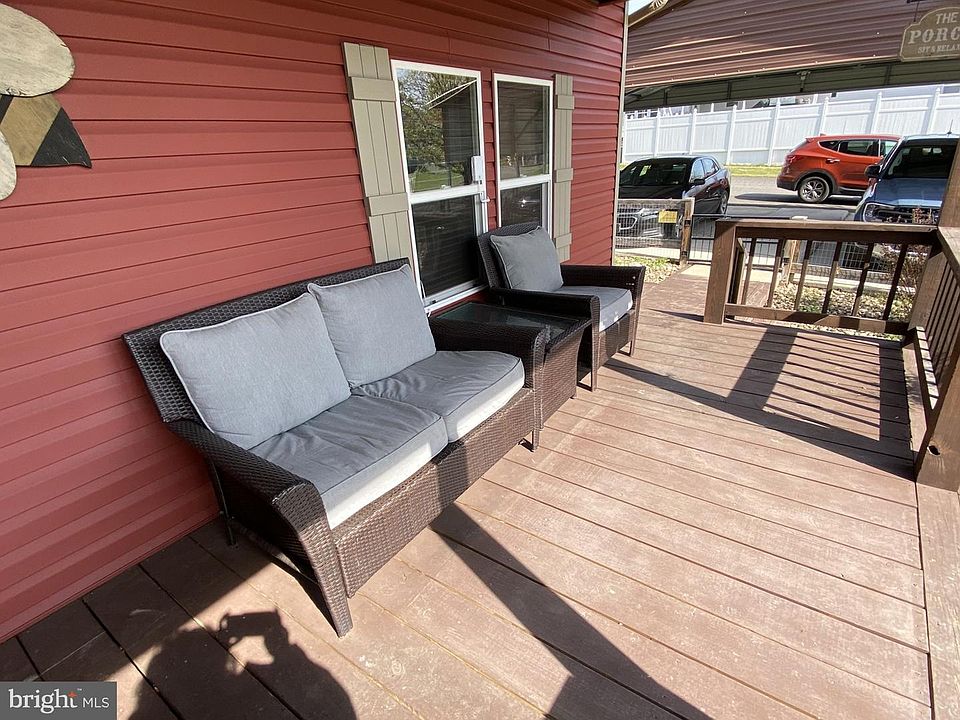 7th image of 14244 Cunningham Dr SW