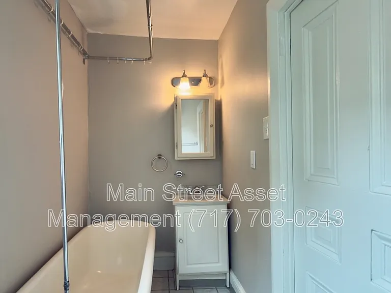 59 King St #3 — Photo 11