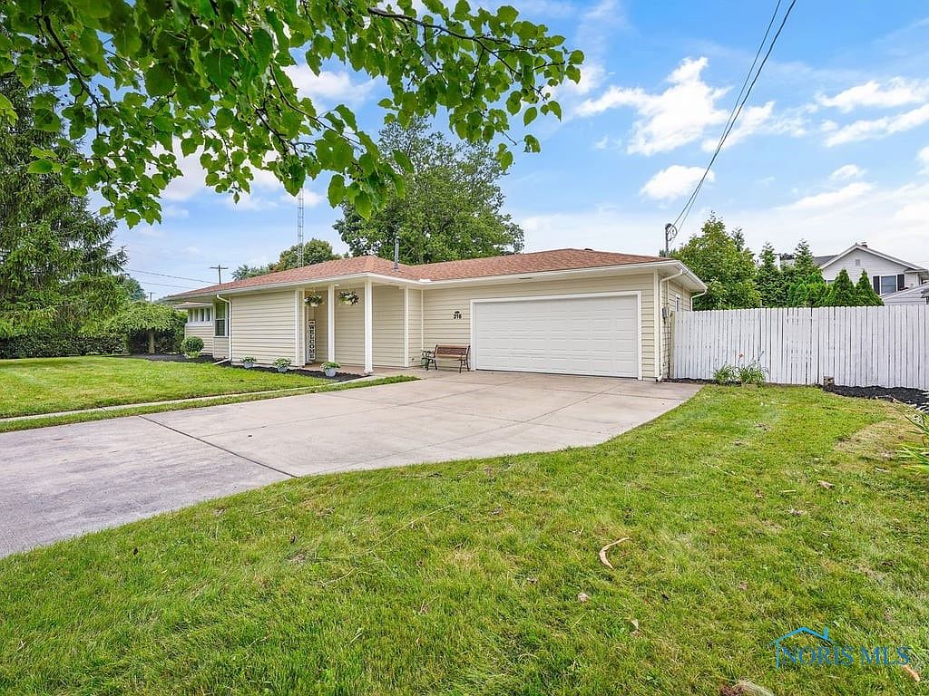 316 Eagle Point Rd, Rossford, OH 43460 Zillow