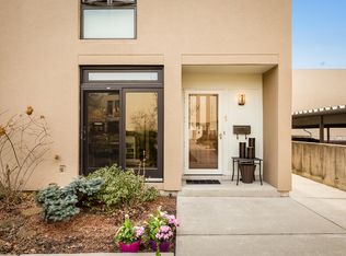 1 Maple Tree Ct, Elmhurst, IL 60126