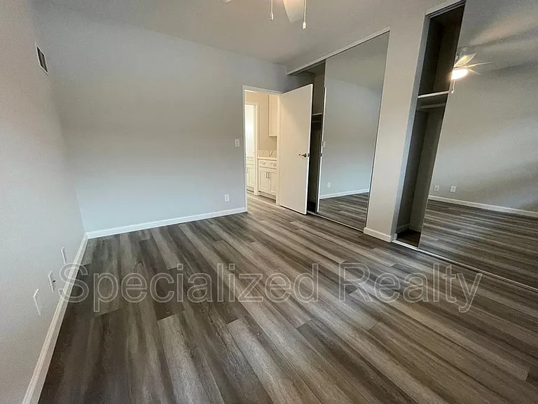 139 N Belmont St — Photo 7
