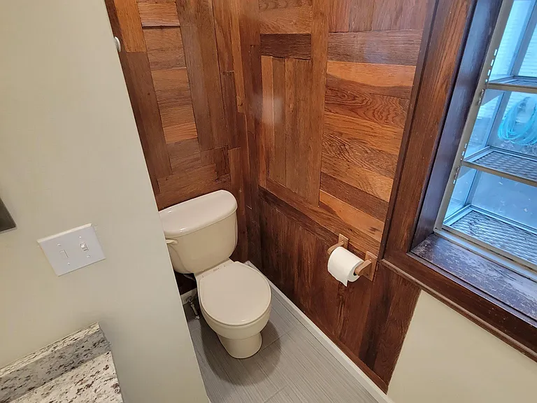 1047 N Coolidge Ave — Photo 30