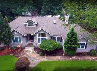 16 Stone Ridge Rd, Sussex, NJ 07461