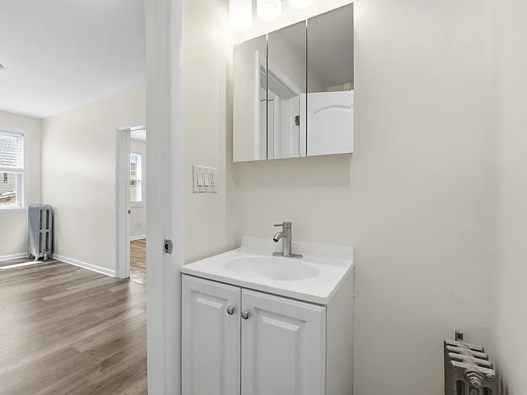 321 Lembeck Ave #1 — Photo 2